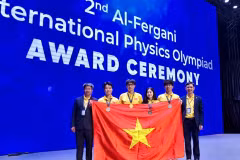 La délégation vietnamienne lors des deuxièmes Olympiades internationales de physique Al-Fergani (FIPhO 2026). Photo; Comité d'organsiation
