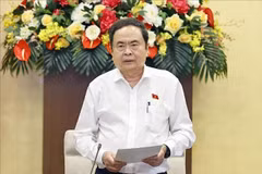 Le président de l'Assemblée nationale Trân Thanh Mân s'exprime lors de la clôture de la 47e réunion du Comité permanent de l'Assemblée nationale. Photo: VNA 