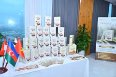 Au-delà de sa dimension commerciale, la Foire du Printemps marque un tournant dans la promotion des produits Halal, un marché à fort potentiel dont les marges de progression pour le pays restent considérables. Photo: VNA