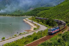 Lancée en mars 2024, la liaison Vietnam Central Heritage Connection relie Huê à Dà Nang sur environ 100 kilomètres en près de trois heures. 