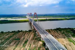 Le fleuve Rouge, axe paysager écologique et culturel majeur de la capitale 