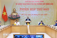 Le Premier ministre Pham Minh Chinh s'exprime lors de la réunion. Photo: VNA