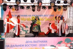 La danse « Cô đôi thượng ngàn », inspirée du culte vietnamien des Déesses-Mères. Photo: VNA
