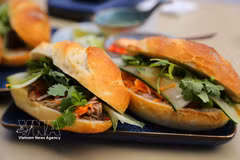 Le banh mi vietnamien dans le top 3 des meilleurs sandwichs au monde. Photo: VNA