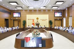 Panorama de la 6e réunion du Comité permanent de l’Assemblée nationale (AN). Photo: VNA