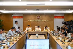 La conférence de presse mensuelle du ministère des Sciences et des Technologies. Photo: VietnamPlus