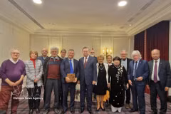 Le président de l’Association d’amitié France-Vietnam (AAFV), Nguyên Hai Nam (à droite du secrétaire général du Parti Tô Lâm), en 2024. Photo: VNA