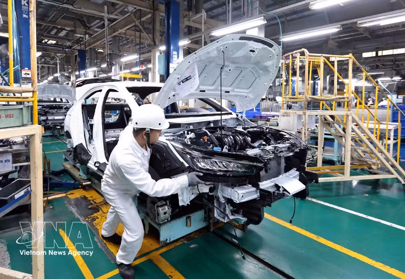 La chaîne de montage automobile de l'usine Honda Phuc Yen dans la province de Phu Tho (Photo : VNA)
