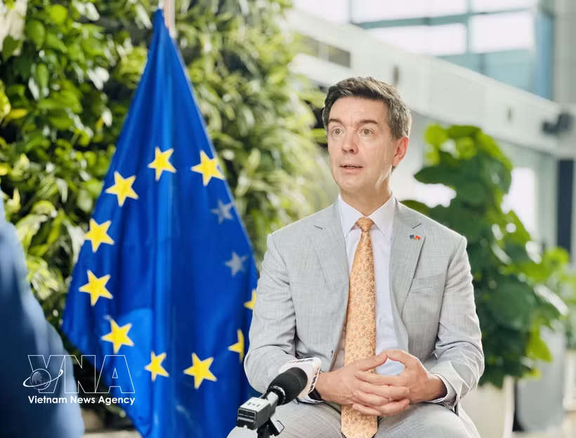 L’ambassadeur de l’UE au Vietnam, Julien Guerrier. Photo: VNA