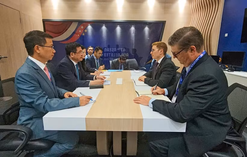 Panorama de la rencontre. Photo: moit.gov.vn