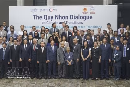 Délégués au Dialogue de Quy Nhon sur le climat et les transitions. Photo : VNA
