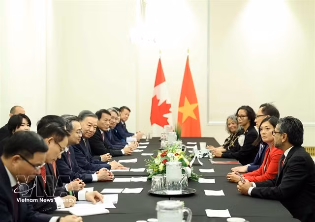 Le secrétaire général du Parti et président de l'État, Tô Lâm, a rencontré des représentants du Groupe d'amitié parlementaire Canada-Vietnam, le 24 septembre (heure locale). Photo: VNA