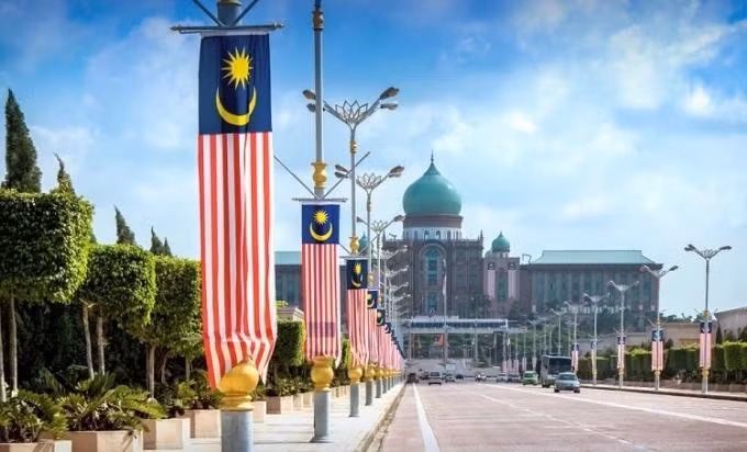 La route menant au bureau du Premier ministre malaisien dans la ville de Putrajaya. Photo : Shutterstock