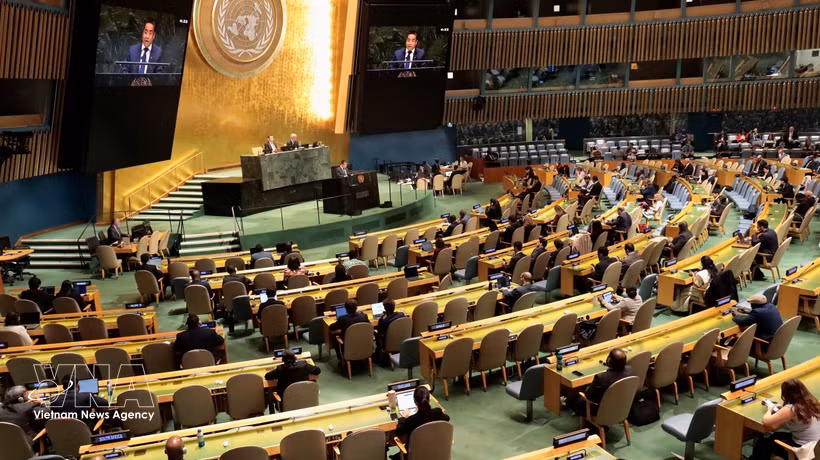 Le ministre-conseiller Nguyên Hai Luu, représentant permanent adjoint du Vietnam auprès des Nations Unies, s’exprime lors du débat annuel sur l’embargo américain contre Cuba, organisé dans le cadre de la 81e session de l’Assemblée générale des Nations Unies (AGNU 81) au siège de l’ONU à New York. Photo : VNA