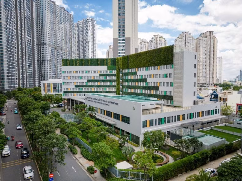 Vinmec est le premier et le seul système de santé au Vietnam à remplir les conditions d’adhésion au réseau Cleveland Clinic Connected, un des systèmes médicaux les plus renommés des États-Unis. Source : Vinmec