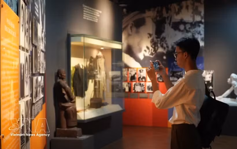 Le Musée des femmes du Sud numérise plus de 1.000 objets pour les exposer grâce à la technologie holographique Photo : VNA