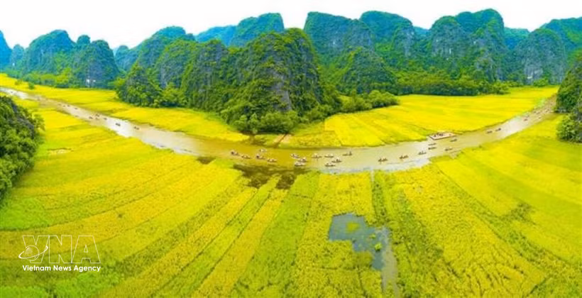 Escapade à Tam Côc-Bich Dông, la baie de Ha Long terrestre. Photo: VNA