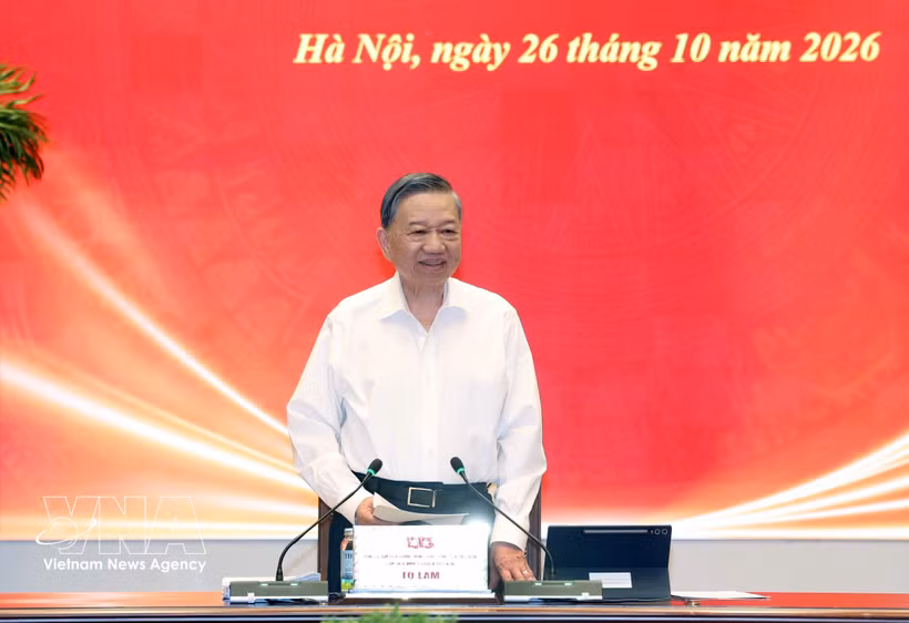 Le secrétaire général et président Tô Lâm s'exprime lors de la première séance du Comité directeur central sur l'action extérieure et l'intégration internationale. Photo: VNA