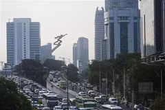 Une rue de Jakarta, en Indonésie. (Photo : Xinhua/VNA) 
