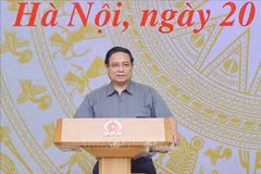 Le Premier ministre Pham Minh Chinh, à la tête du Comité de pilotage chargé de la révision et de la clarification du système juridique, a affirmé trois objectifs de la révision juridique lors de la sixième réunion du comité, qui s'est tenue à Hanoï le 20 septembre. Photo : VNA