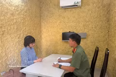 L'inculpée Nguyen Thuy Hang. Photo : VNA