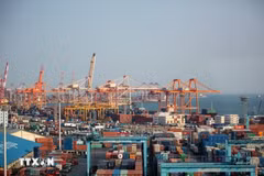 Un port à Busan, en République de Corée. Photo : Xinhua/VNA