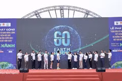 Cérémonie de lancement de la campagne « Tout le monde pratique une utilisation efficace de l’énergie en réponse à Heure de la Terre 2026 » sous le thème « Innovation verte, avenir vert », tenue à Hanoï le 21 mars 2026. (Photo : VNA)