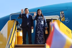 Le Premier ministre Pham Minh Chinh, son épouse et la délégation vietnamienne de haut rang sont rentrés à Hanoï le 14 juin au matin, concluant leur voyage de travail de dix jours en Europe. Photo : VNA