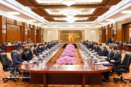 Le président de l’Assemblée nationale du Vietnam, Tran Thanh Man, et le président du Comité permanent de l’Assemblée populaire nationale de Chine, Zhao Leji, en octobre 2026 à Pékin. Photo: VNA