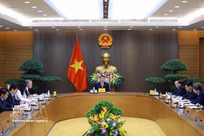 Le Premier ministre Le Minh Hung s’est entretenu par téléphone, dans l’après-midi du 28 août, avec le chancelier allemand Friedrich Merz. Photo: VNA