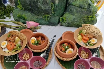 Le mi Quang est devenu l’un des plats emblématiques de la cuisine vietnamienne, notamment du Centre du pays. Photo: VNA