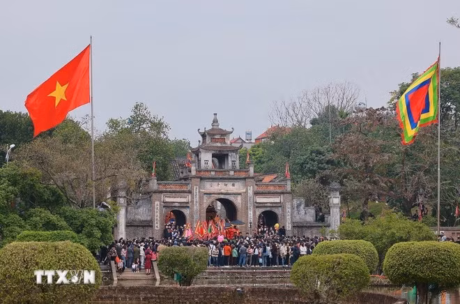 0502-le-hoi-co-loa.jpg