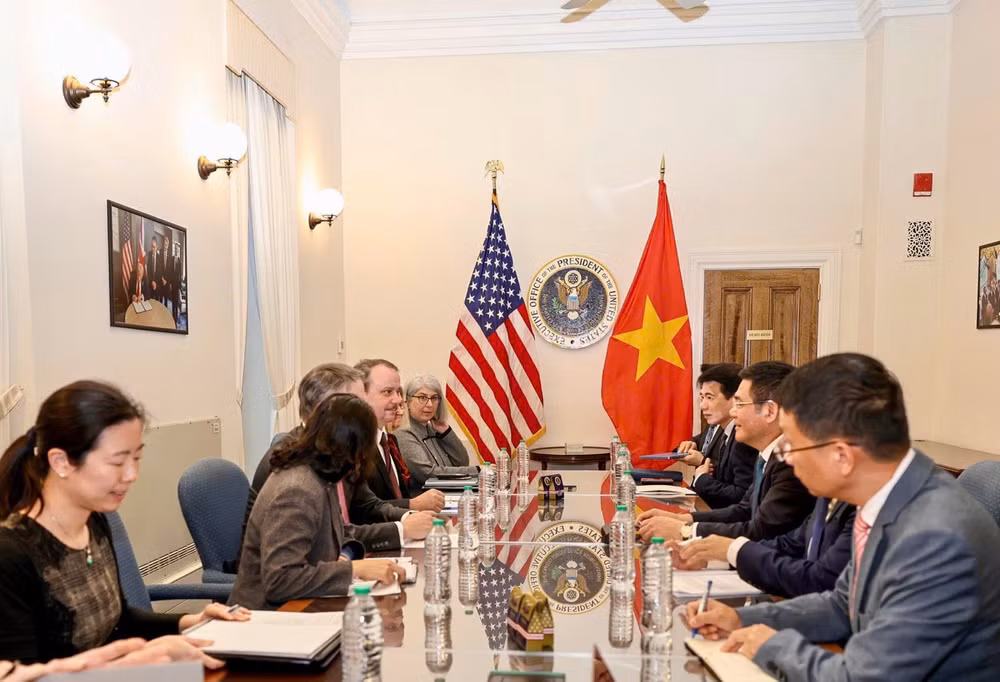 quang-canh-buoi-dam-phan-photo-moitgovvn.jpg