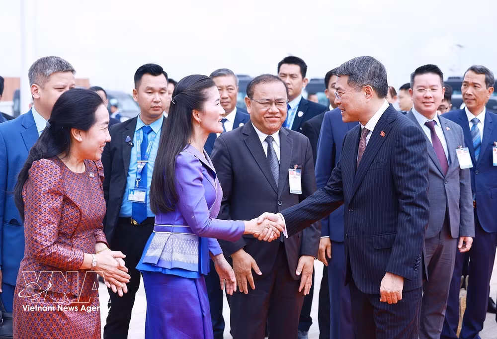 vnanet_potal-thu-tuong-le-minh-hung-ket-thuc-chuyen-tham-campuchia-9078786.jpg