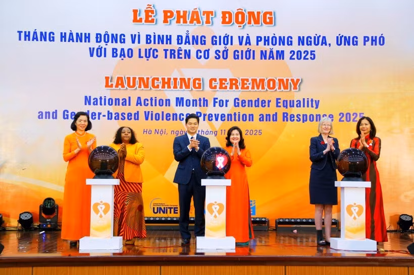 Lancement du Mois d'action pour l'égalité des sexes et la prévention de la violence sexiste en 2025. (Photo : PV/Vietnam+)