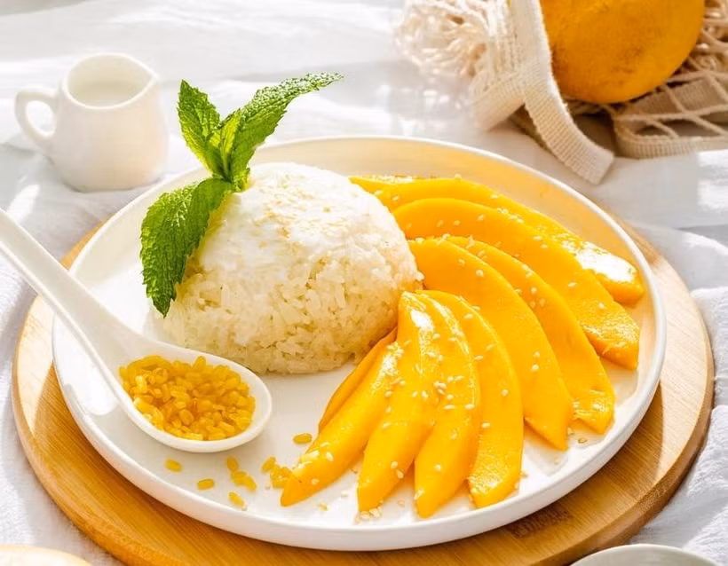 Le riz gluant à la mangue, une spécialité culinaire thaïlandaise très apprécié, Photo : internet