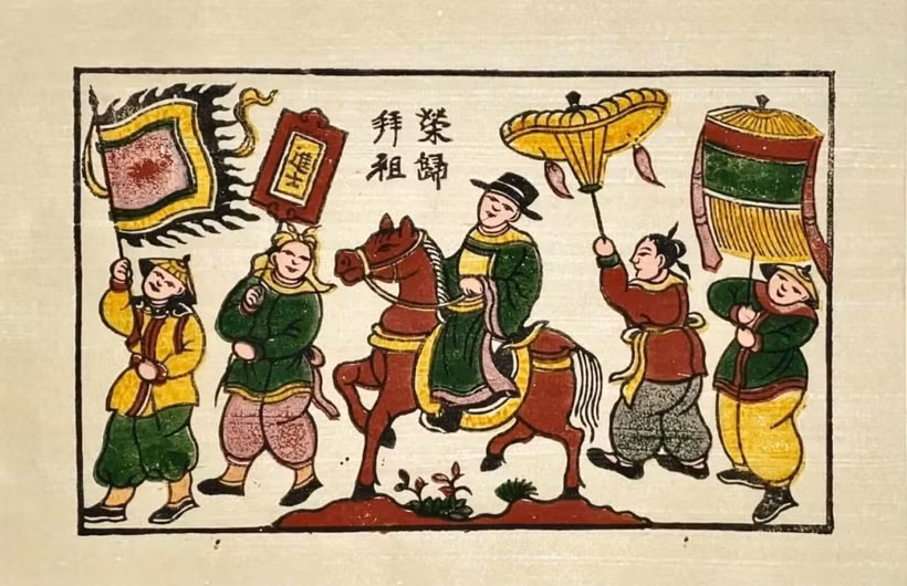 Dans la peinture populaire Dong Ho « Vinh Quy Bai To » (Le retour au foyer dans la gloire), le cheval magnifiquement décoré ramène chez lui le lettré qui a réussi.
