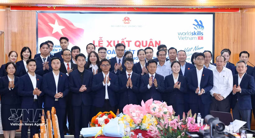 La cérémonie de départ pour le 48e Mondial des métiers de la délégation vietnamienne. Photo : VNA