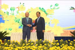 Une délégation cambodgienne présente ses vœux du Nouvel An à Long An