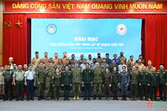 Cours de formation sur le processus de planification des exercices entre le Vietnam et le Canada