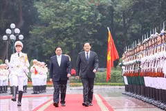 Le PM Pham Minh Chinh préside la cérémonie d'accueil de son homologue lao