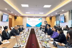 Le Vietnam et le Laos renforcent leur coopération en matière d'assurance sociale