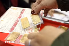 Le Premier ministre Pham Minh Chinh demande de renforcer la gestion du marché de l’or