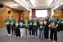 Des étudiants vietnamiens participent à Leader Camp 2024 à Londres