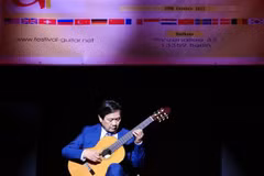 Des chansons folkloriques du Vietnam présentées au Concours international de guitare de Berlin