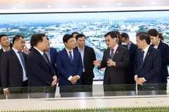 Le vice-Premier ministre singapourien apprécie le modèle de VSIP à Binh Duong