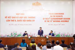 Le secrétaire général de l'AN et président du Bureau de l'AN, Bui Van Cuong, s'exprime à la conférence de presse. Photo: VNA
