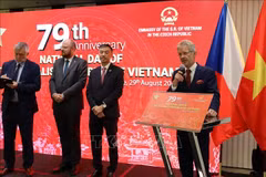 Le président du Sénat tchèque Miloš Vystrčil s'exprime à la cérémonie marquant le 79e anniversaire de la Fête nationale du Vietnam. Photo: VNA