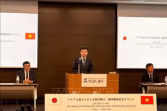 Le chargé d'affaires de l'ambassade du Vietnam au Japon, Nguyen Duc Minh, s'exprime à l'événement. Photo: VNA