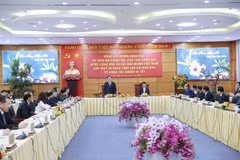 Têt 2023 : le président de l'AN en visite dans la province de Lao Cai